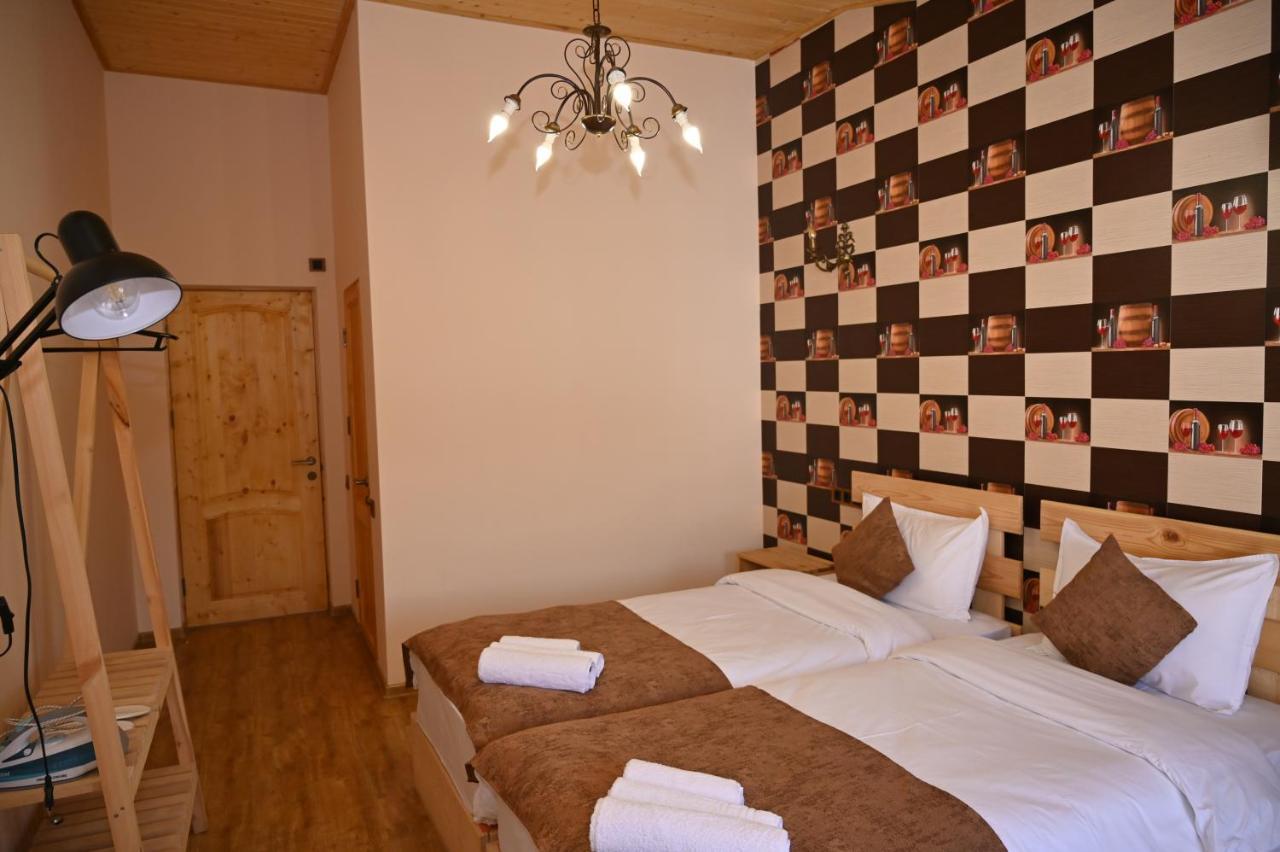 Berkri Gastro Yard & Guest House Yenokavan المظهر الخارجي الصورة