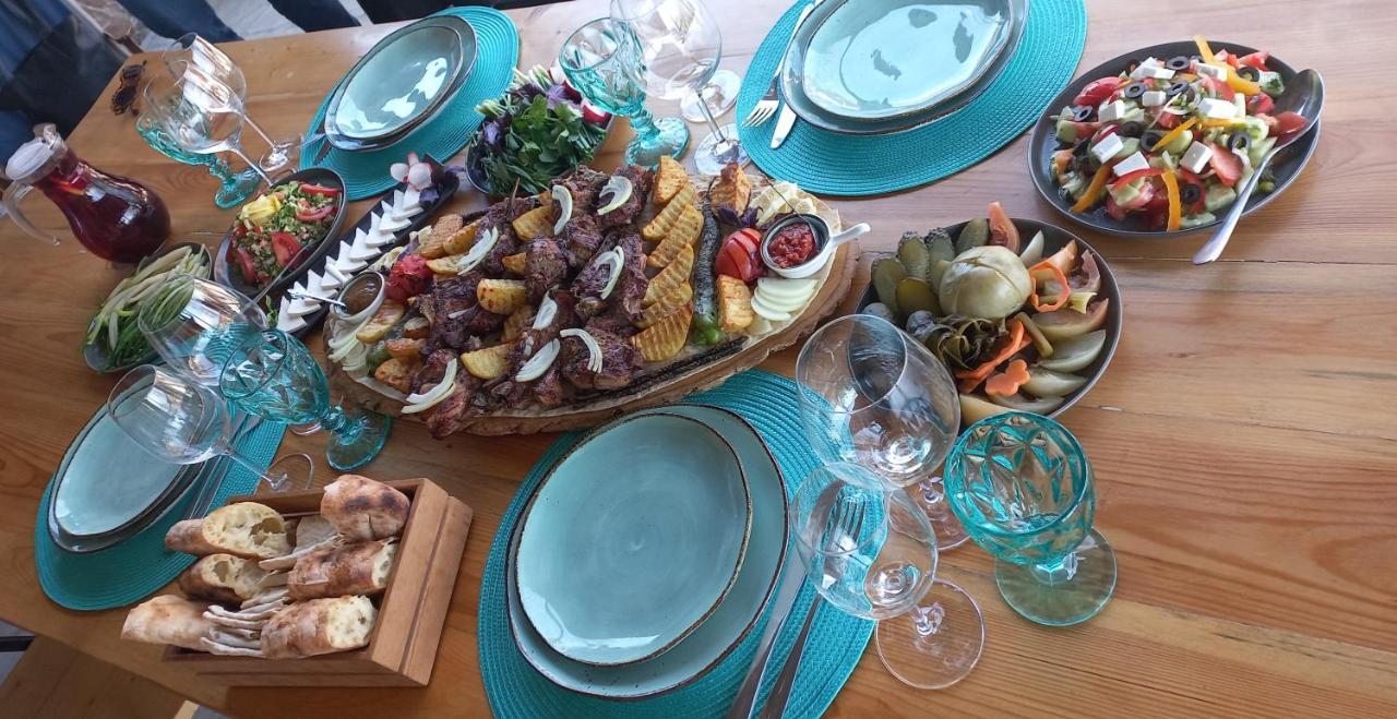 Berkri Gastro Yard & Guest House Yenokavan المظهر الخارجي الصورة