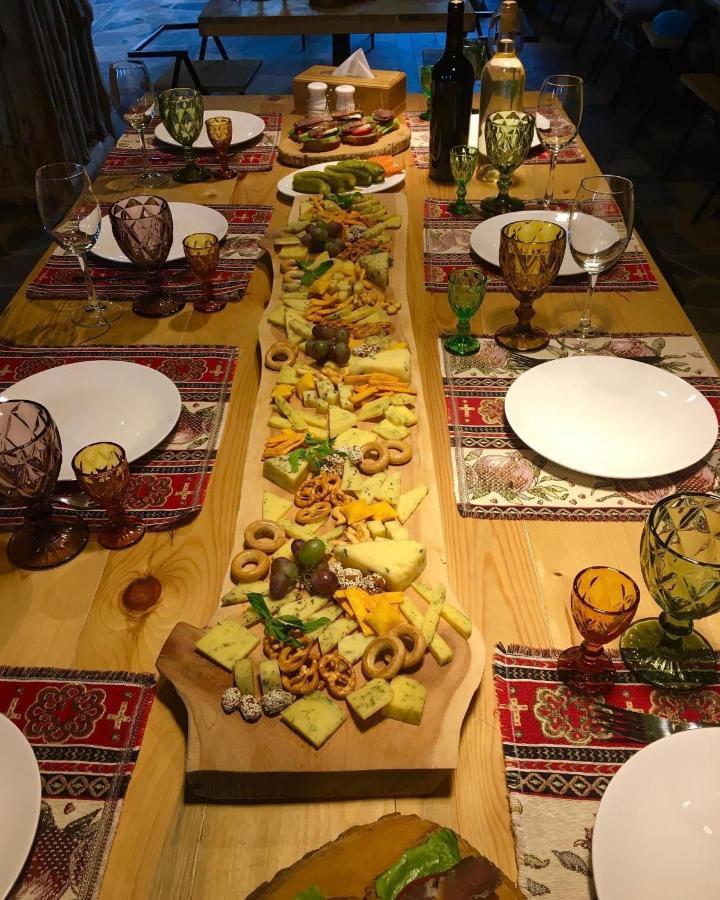 Berkri Gastro Yard & Guest House Yenokavan المظهر الخارجي الصورة