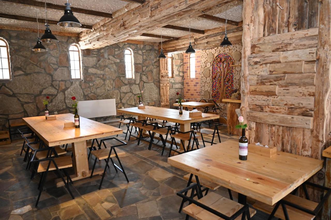 Berkri Gastro Yard & Guest House Yenokavan المظهر الخارجي الصورة