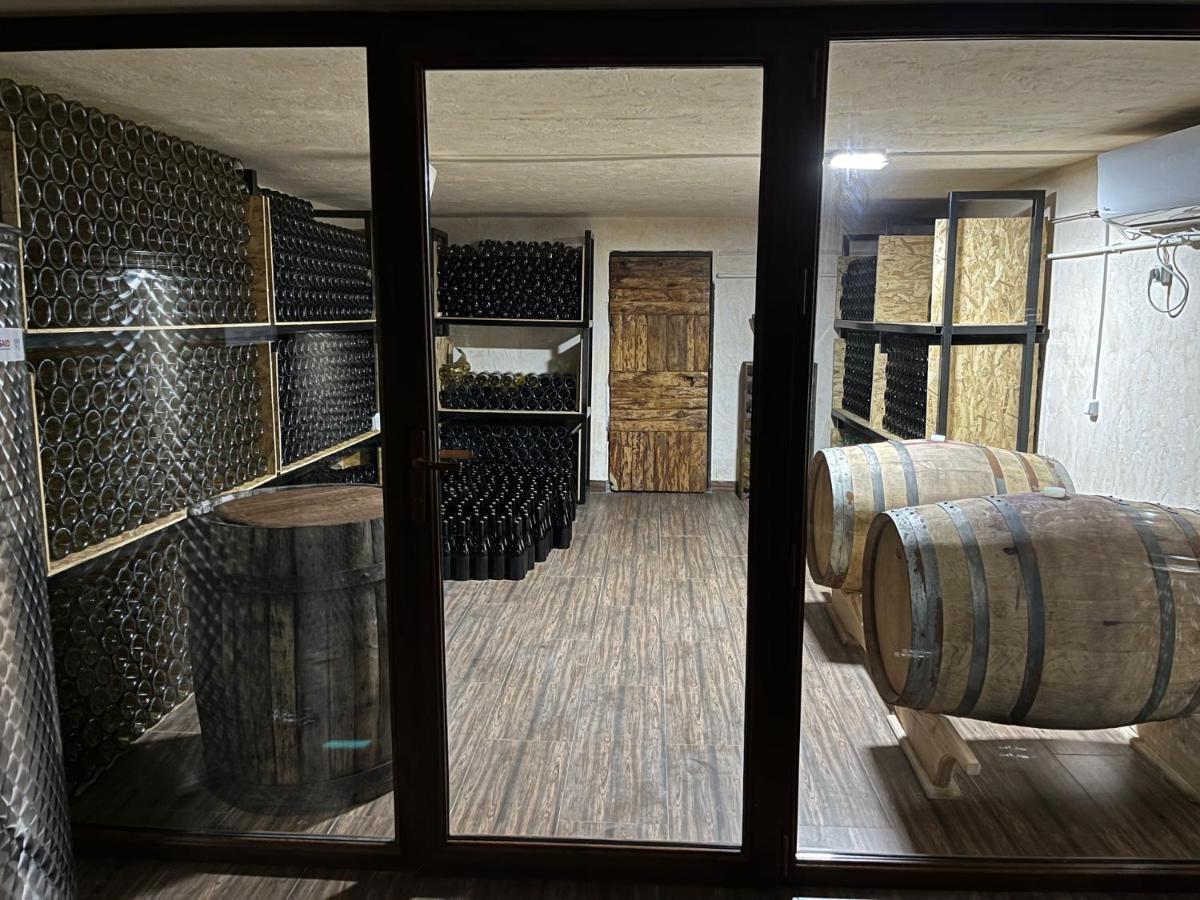 Berkri Gastro Yard & Guest House Yenokavan المظهر الخارجي الصورة