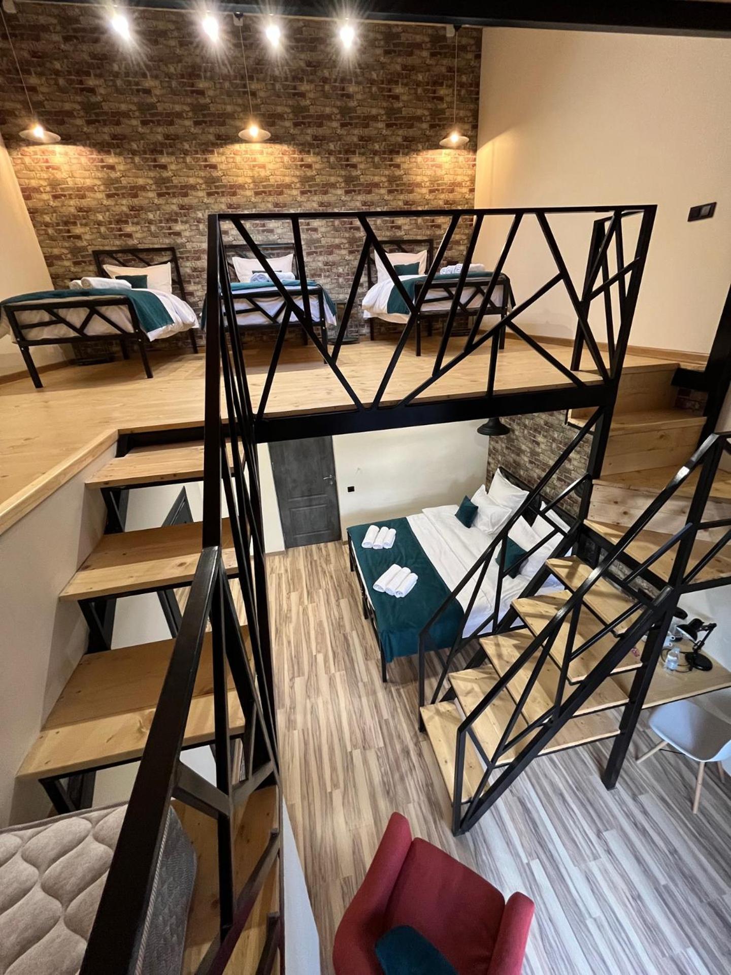 Berkri Gastro Yard & Guest House Yenokavan المظهر الخارجي الصورة