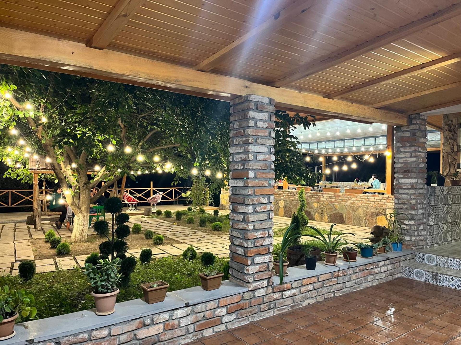 Berkri Gastro Yard & Guest House Yenokavan المظهر الخارجي الصورة
